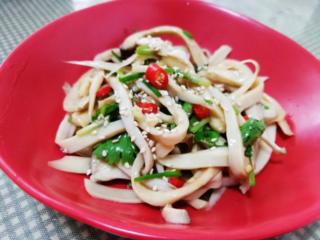 比肉还要好吃的凉拌菜！简单易做。