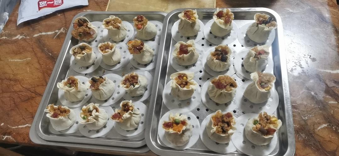 肉松咸蛋黄烧麦