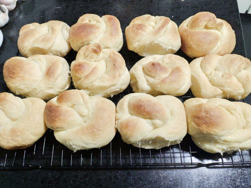 全世界最好吃没有之一的汤种布里欧修老面包