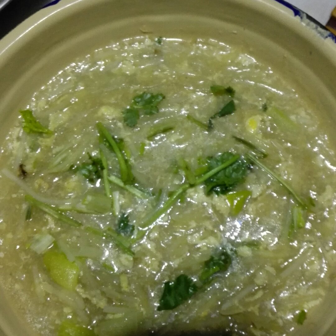 心随雨动3185141552做的土豆丝鸡蛋汤
