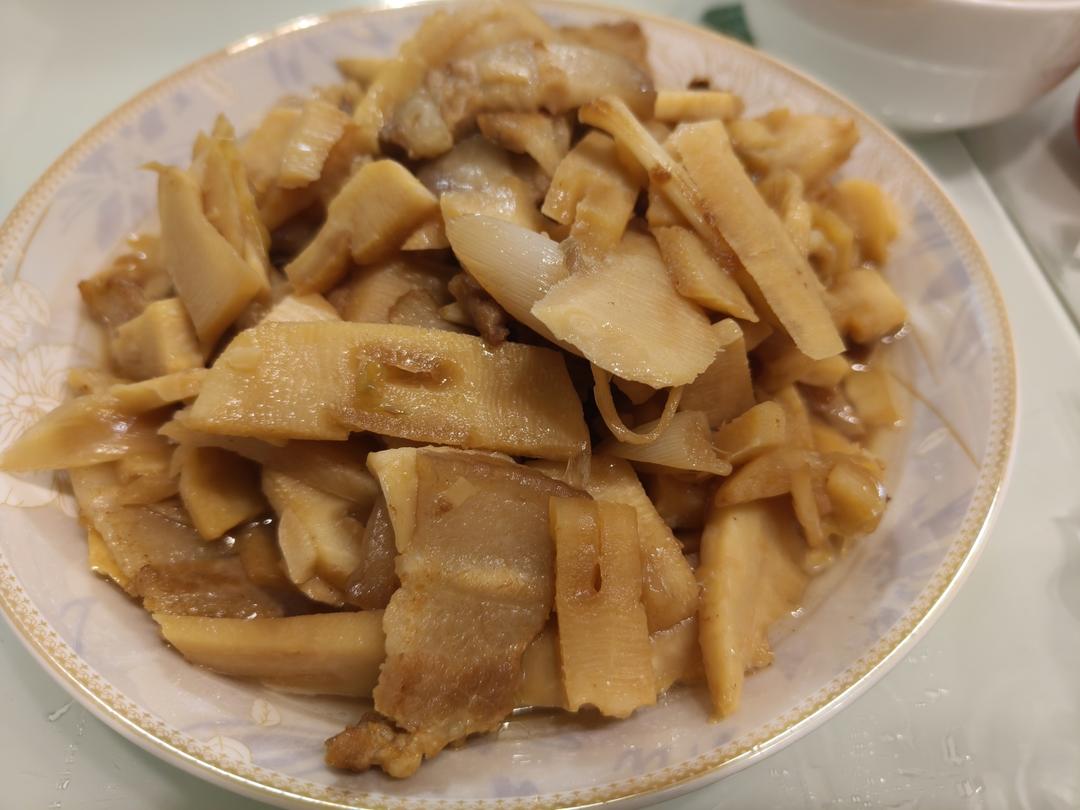 油焖春笋五花肉｜一口春天