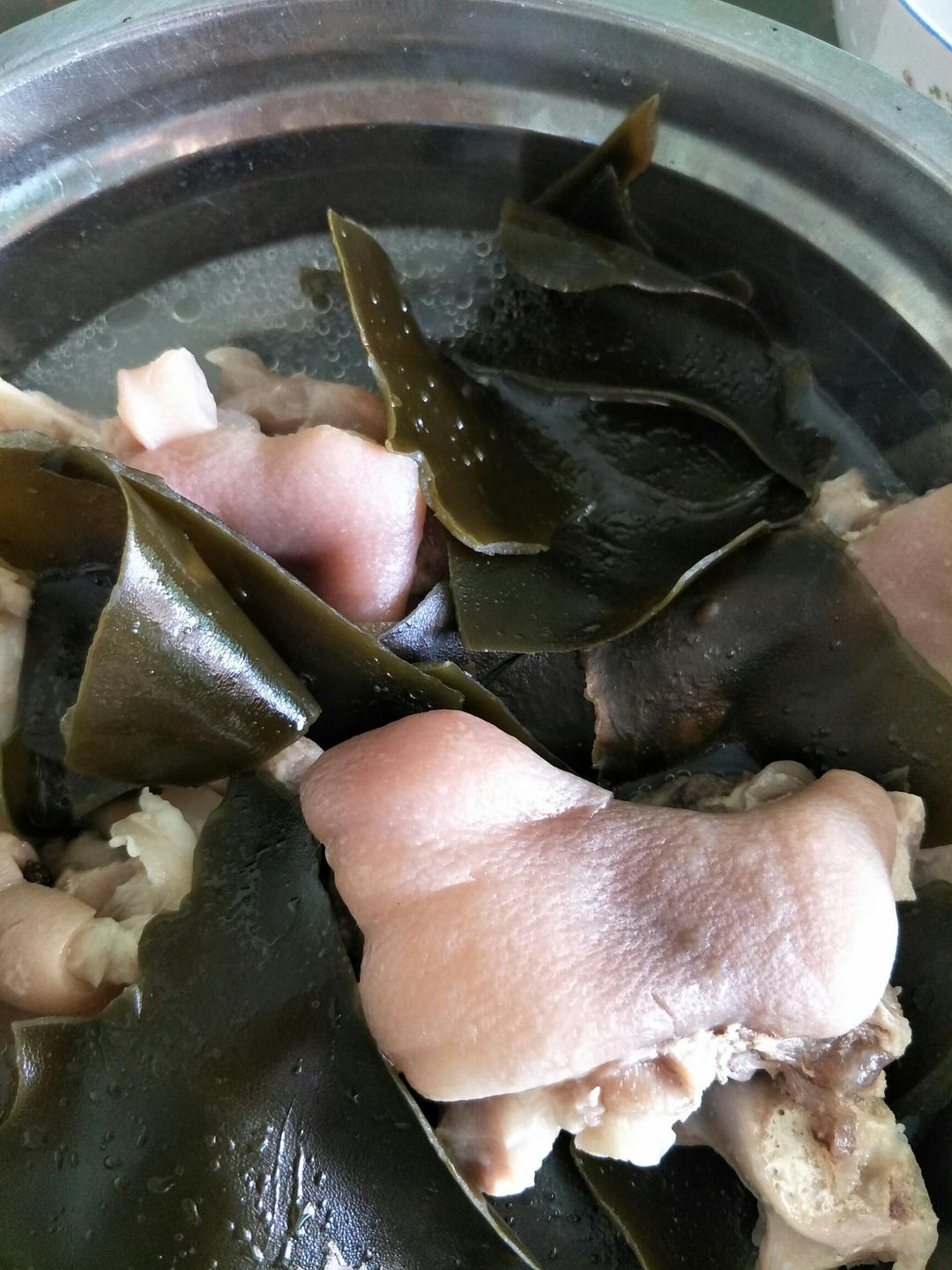 海带炖猪蹄