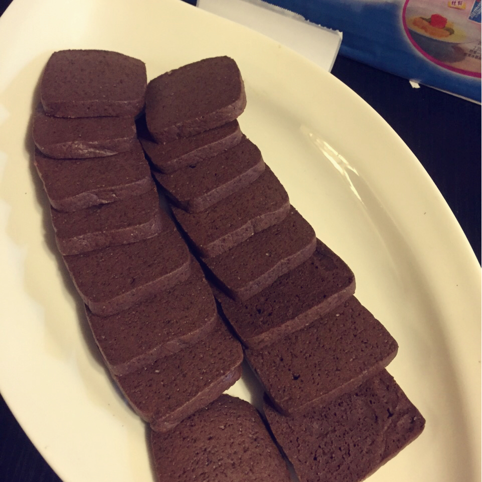 【超简单】 巧克力饼干 很脆很好吃