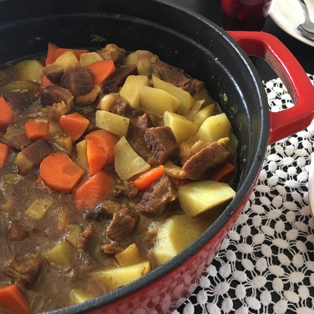 日式咖喱牛肉饭