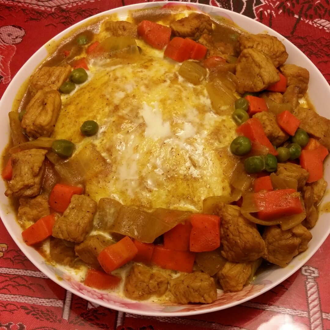 奶香鸡肉咖喱蛋包饭