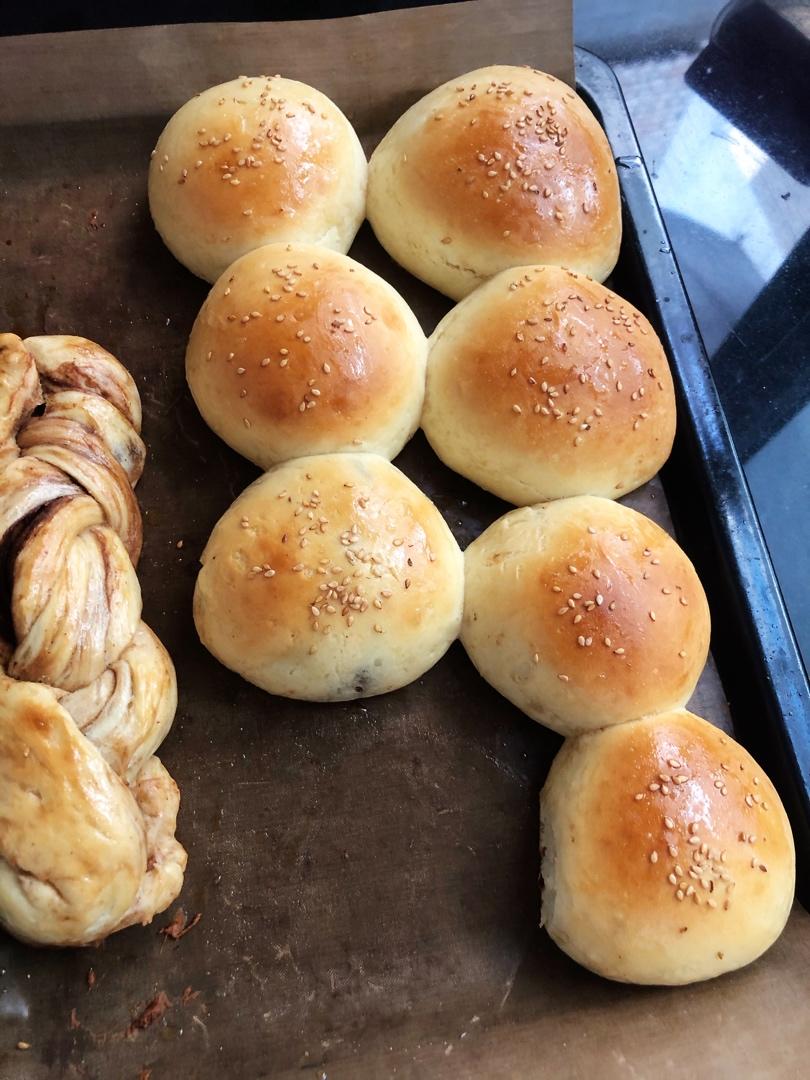 家常版蜂蜜小面包 搭配热牛奶营养早餐好味道 做法简单味道好