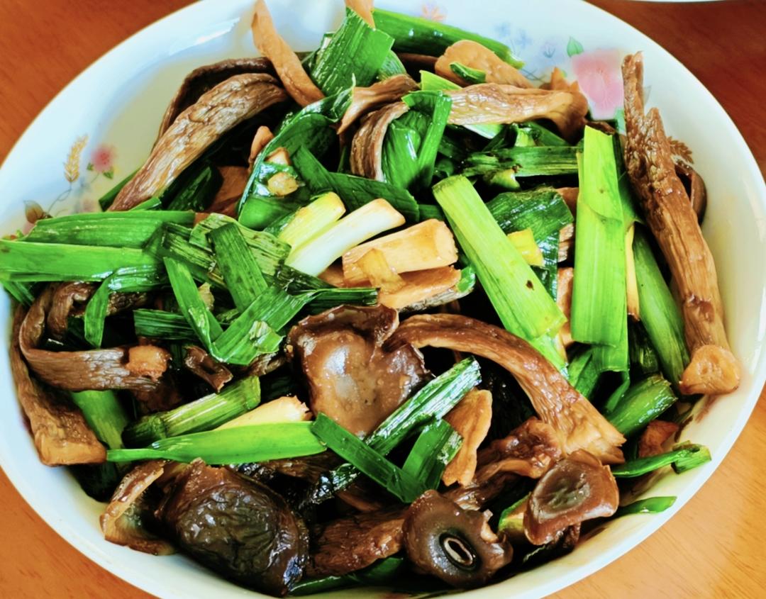 『快手下饭菜』鹿茸菇小炒肉｜简单好吃人人夸👍🏻