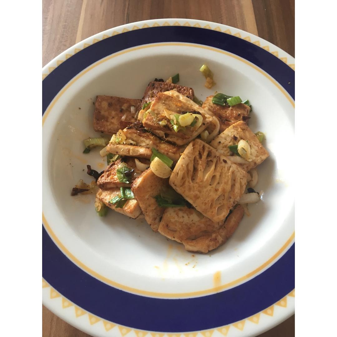 香煎豆腐--家常豆腐