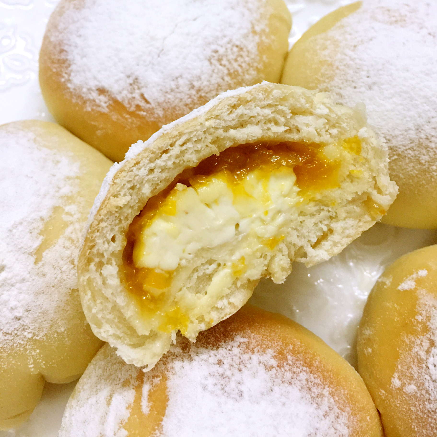 芒果奶酪白面包