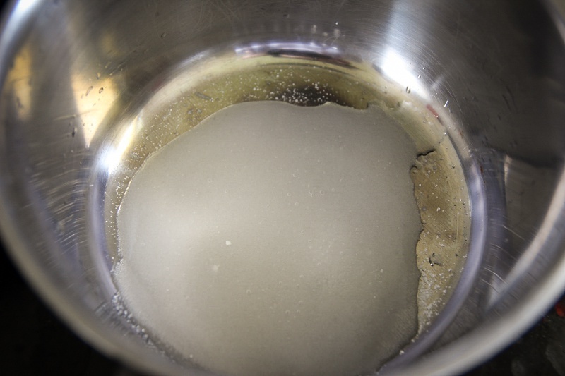 超简易滑又弹的鸡蛋布丁Custard Pudding(详细教程)的做法 步骤2