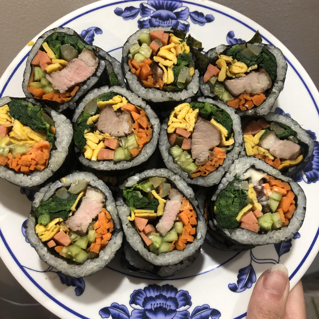 高颜值的紫菜包饭