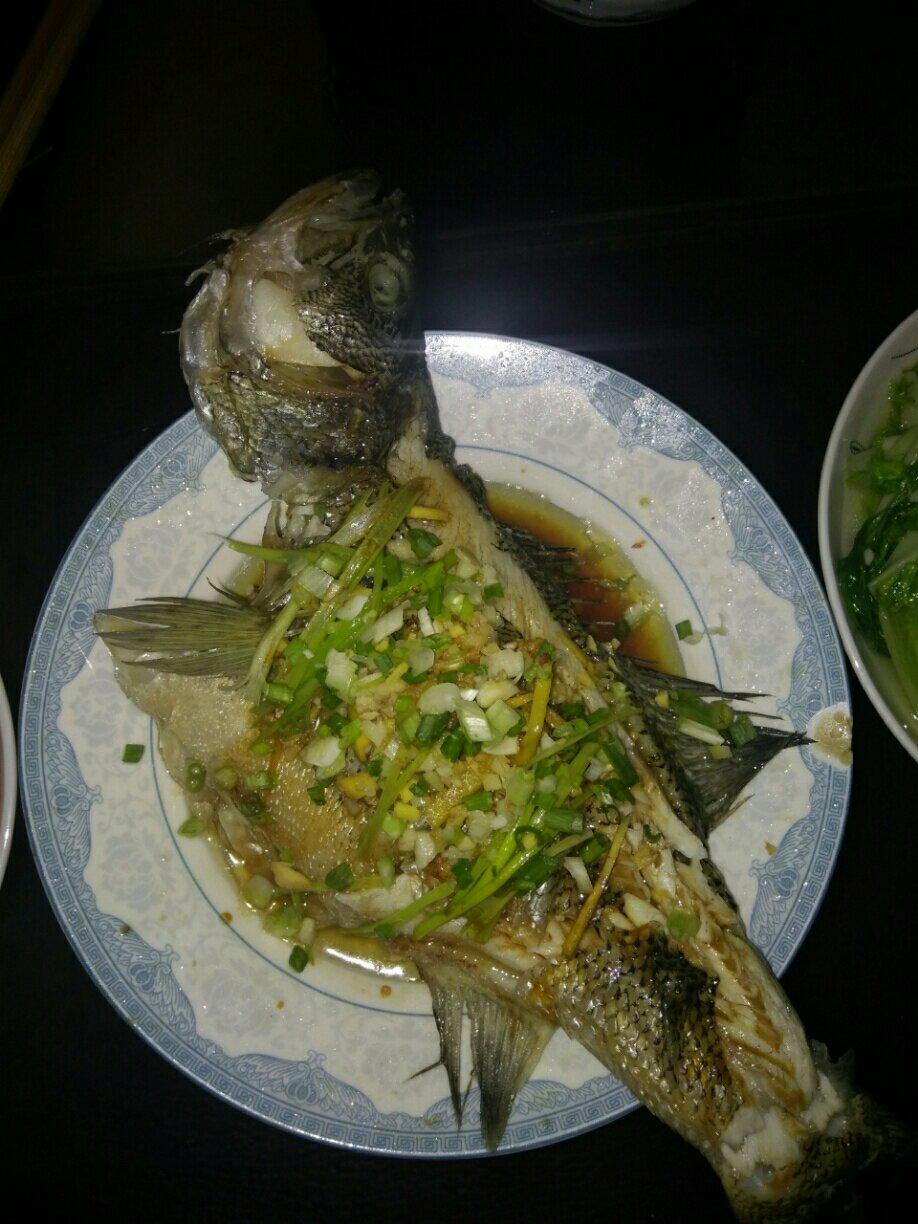 清蒸鲈鱼