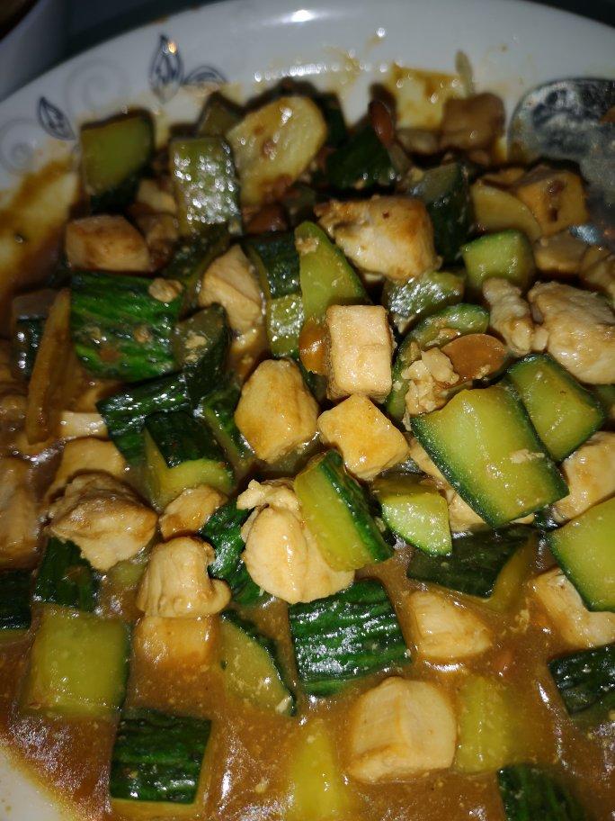 好吃不胖‼️低脂低热量 超简单青瓜炒鸡胸肉