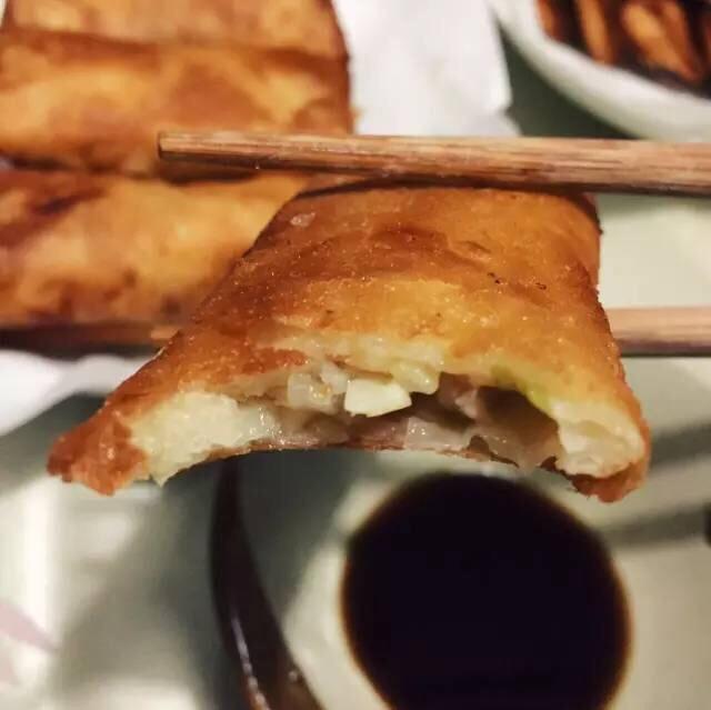 炸春卷的做法