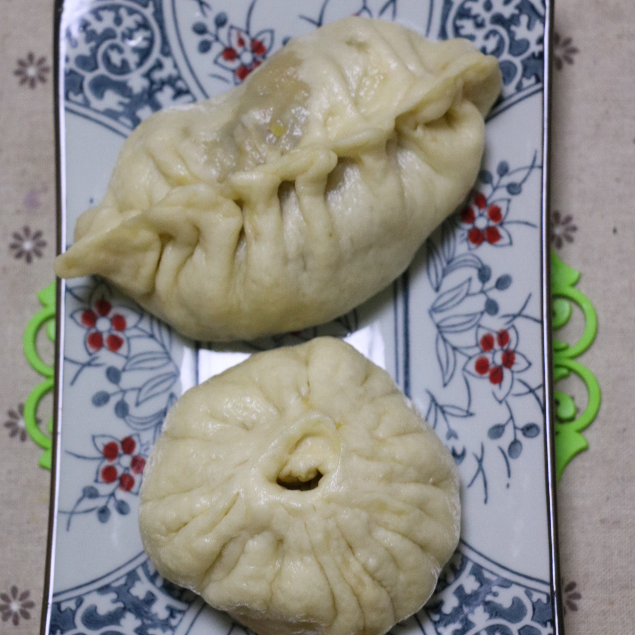 萝卜粉条麦穗包子Turnip & GlassNoodle Steamed Dumplings