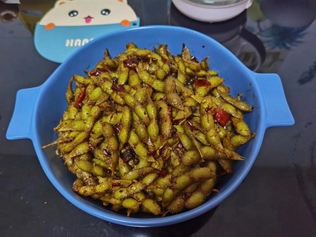 绝杀麻辣鲜香的「辣卤毛豆」