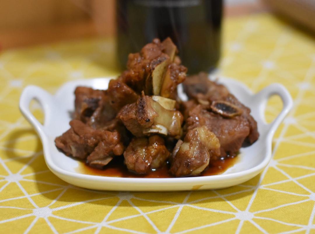 啤酒烧排骨（好吃到吼吼～）