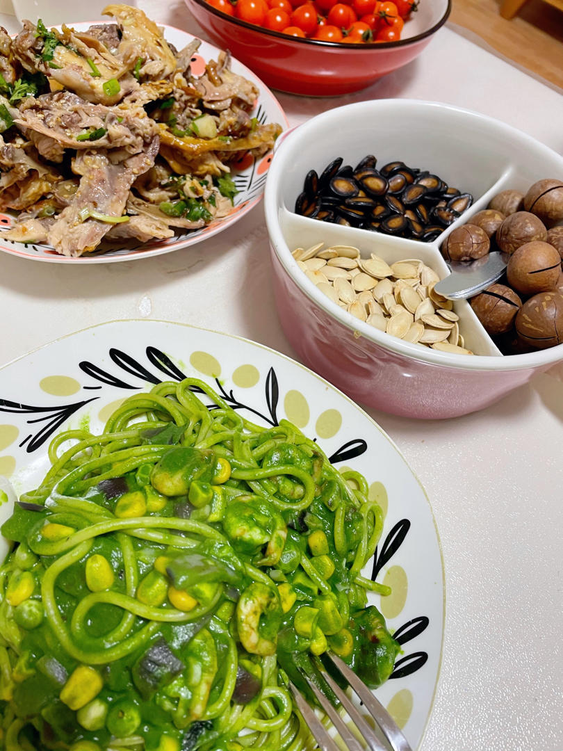 健康低卡吃意面——菠菜意大利面