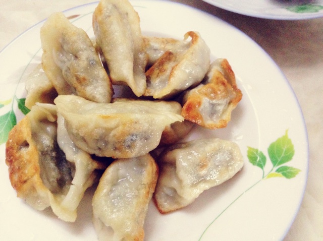 【三鲜水煎饺】