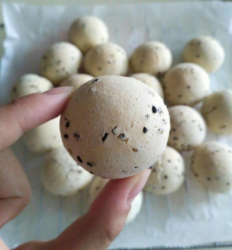 黑芝麻麻薯面包