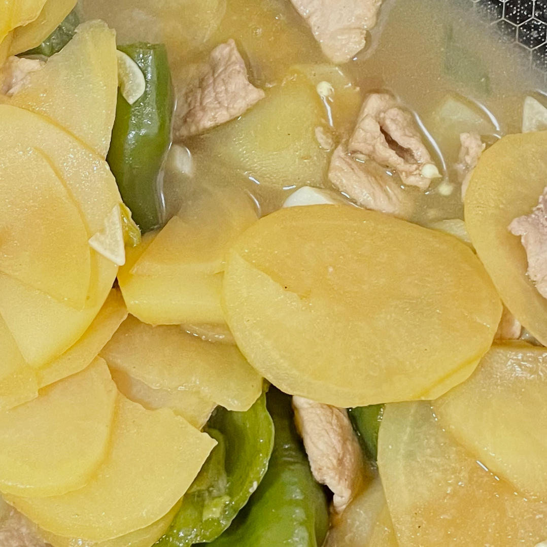 土豆泥拌饭【土豆辣椒炒肉】