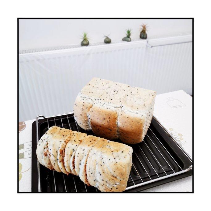 ✔️越嚼越香de黑芝麻咸吐司