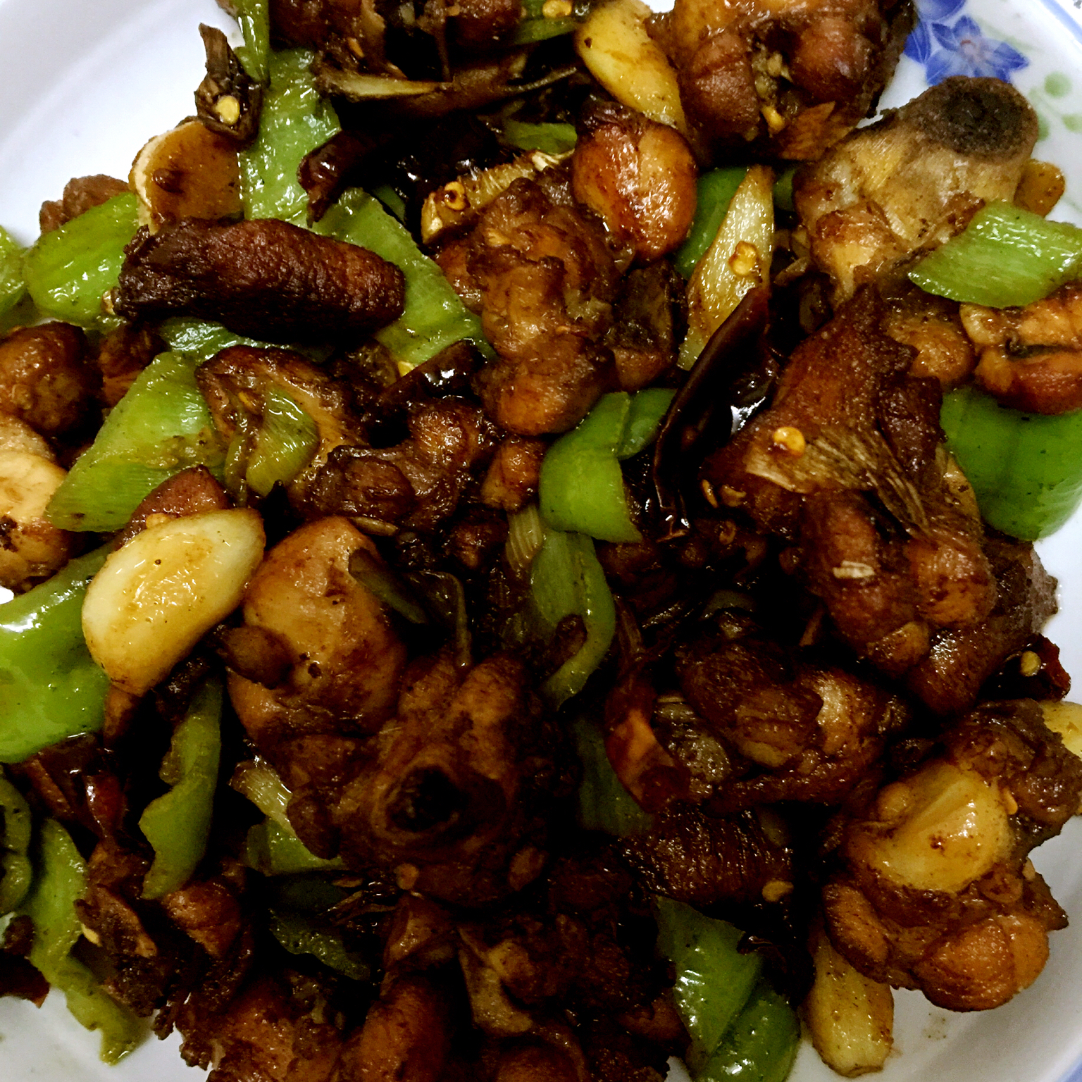 辣子鸡丁