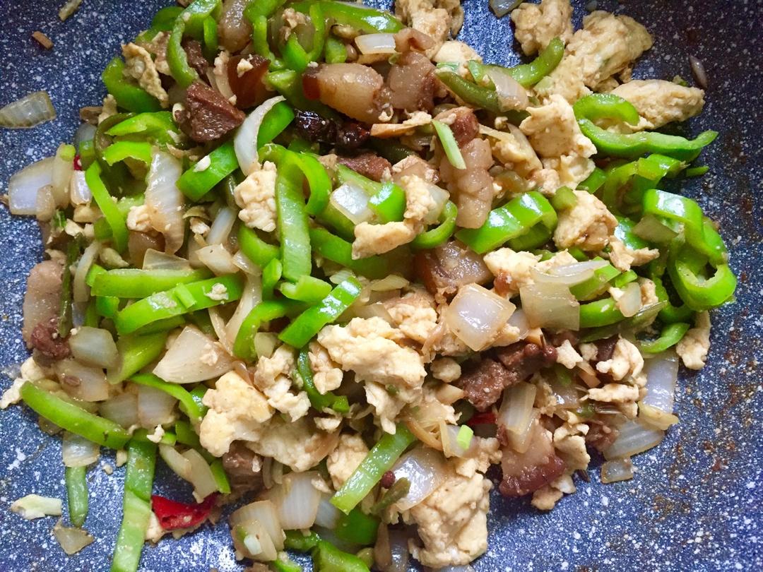 尖椒洋葱炒肉丝