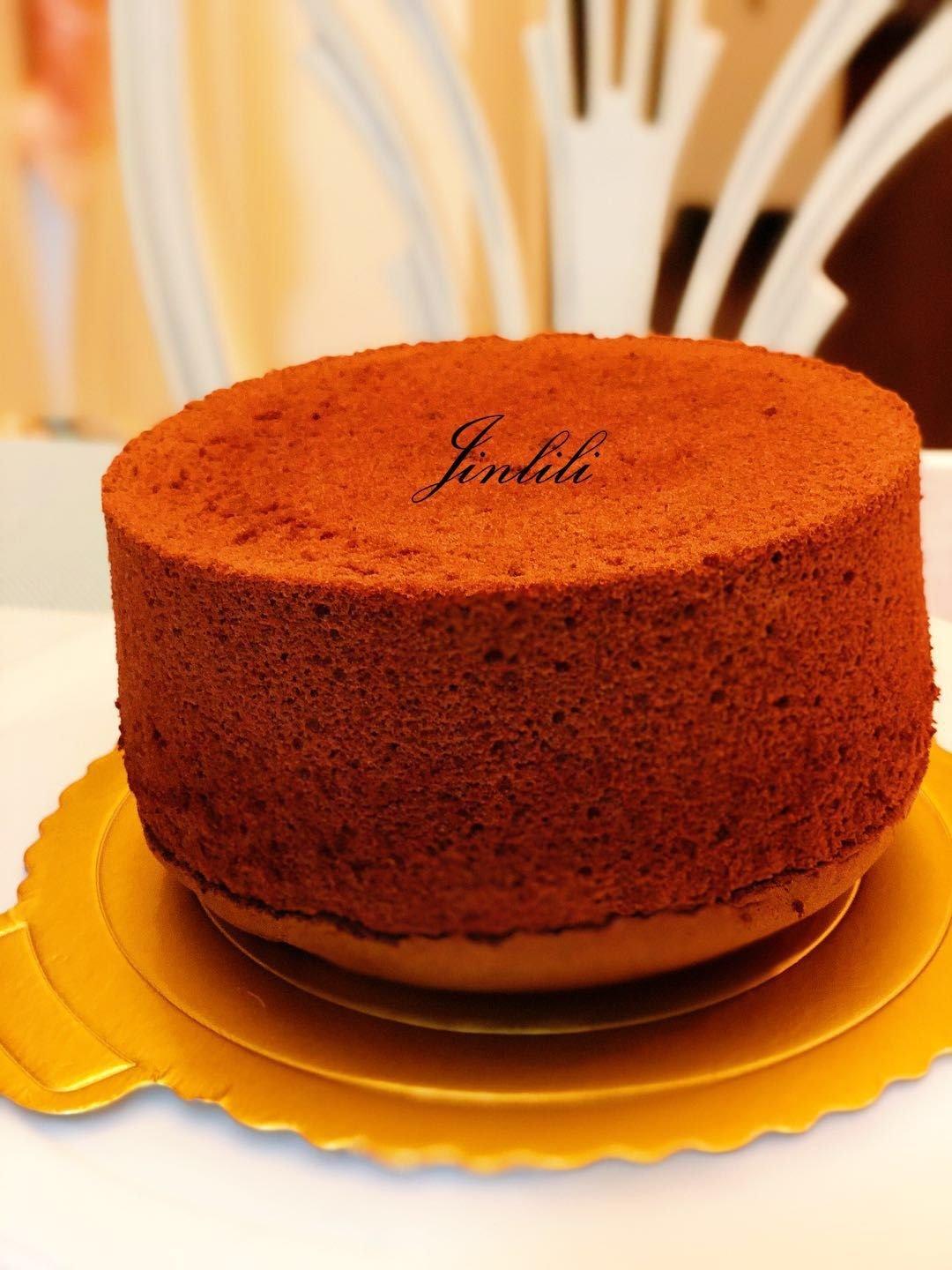 金凤凰金丽丽做的6寸红丝绒蛋糕(美国传统配方)