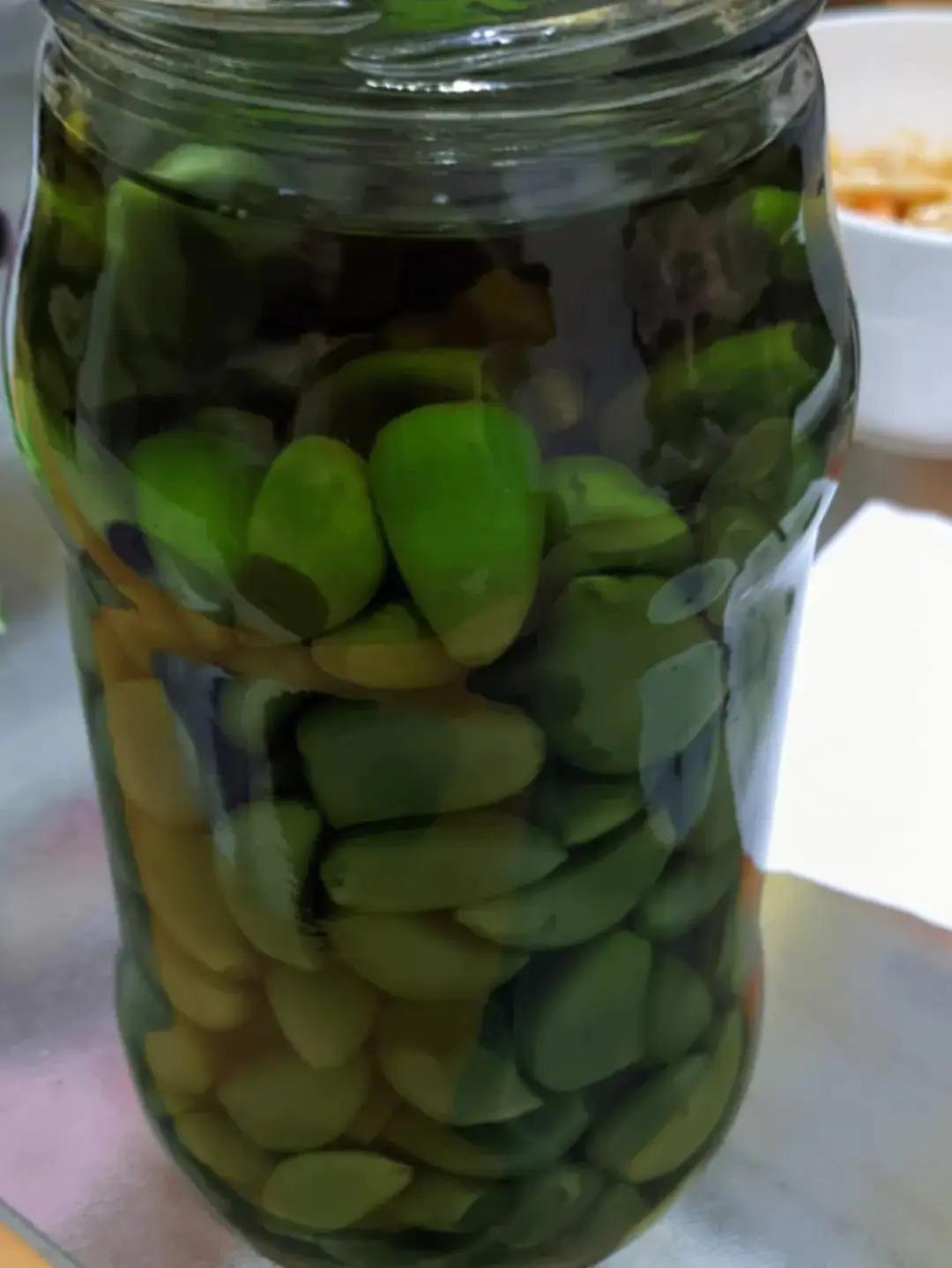 一瓶绿油油的腊八蒜美貌出炉