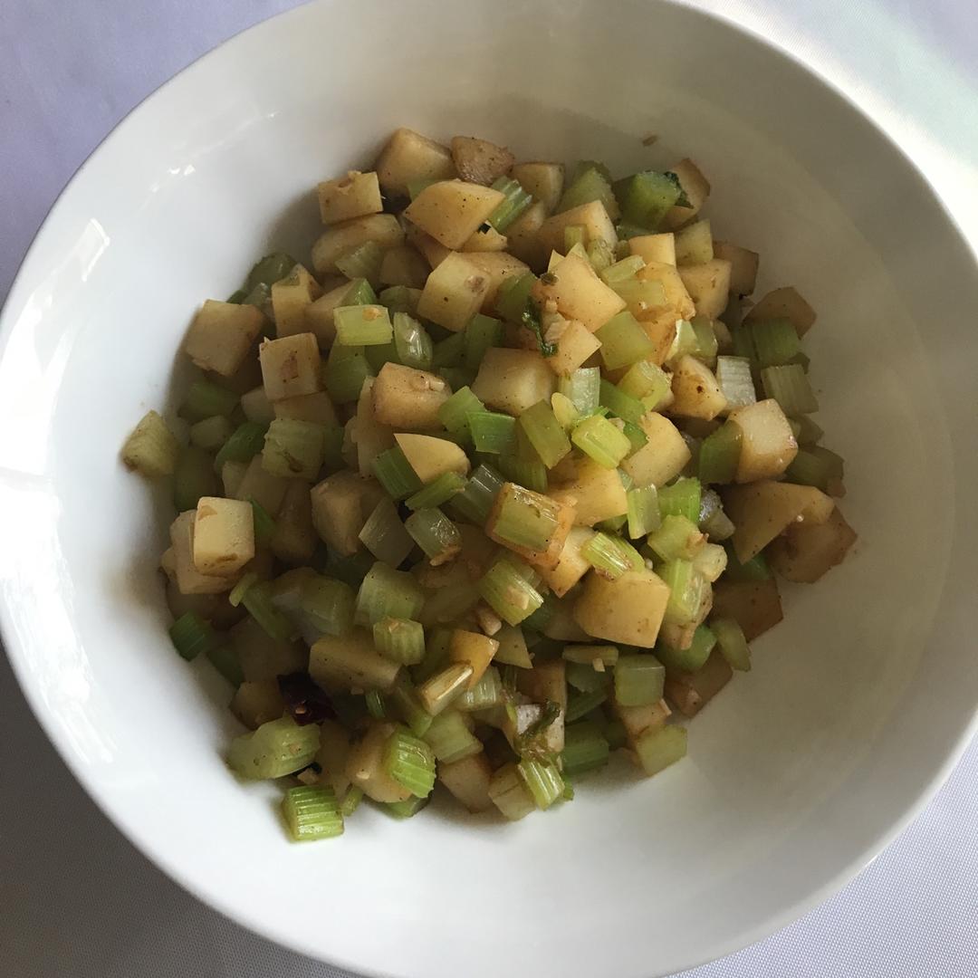 芹菜炒土豆