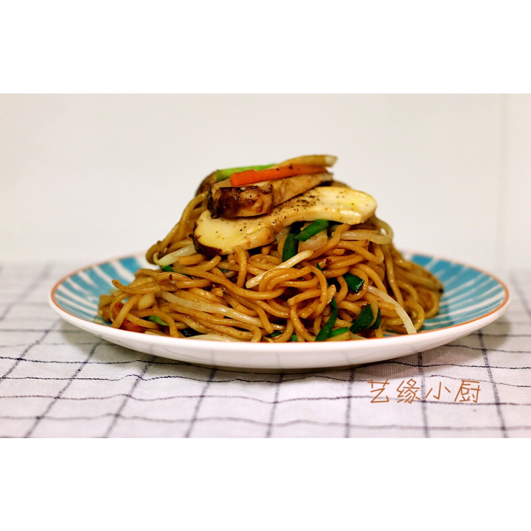 少油条条分明的炒面