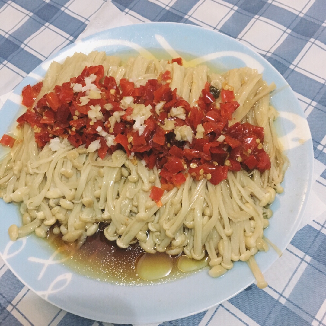 剁椒金针菇