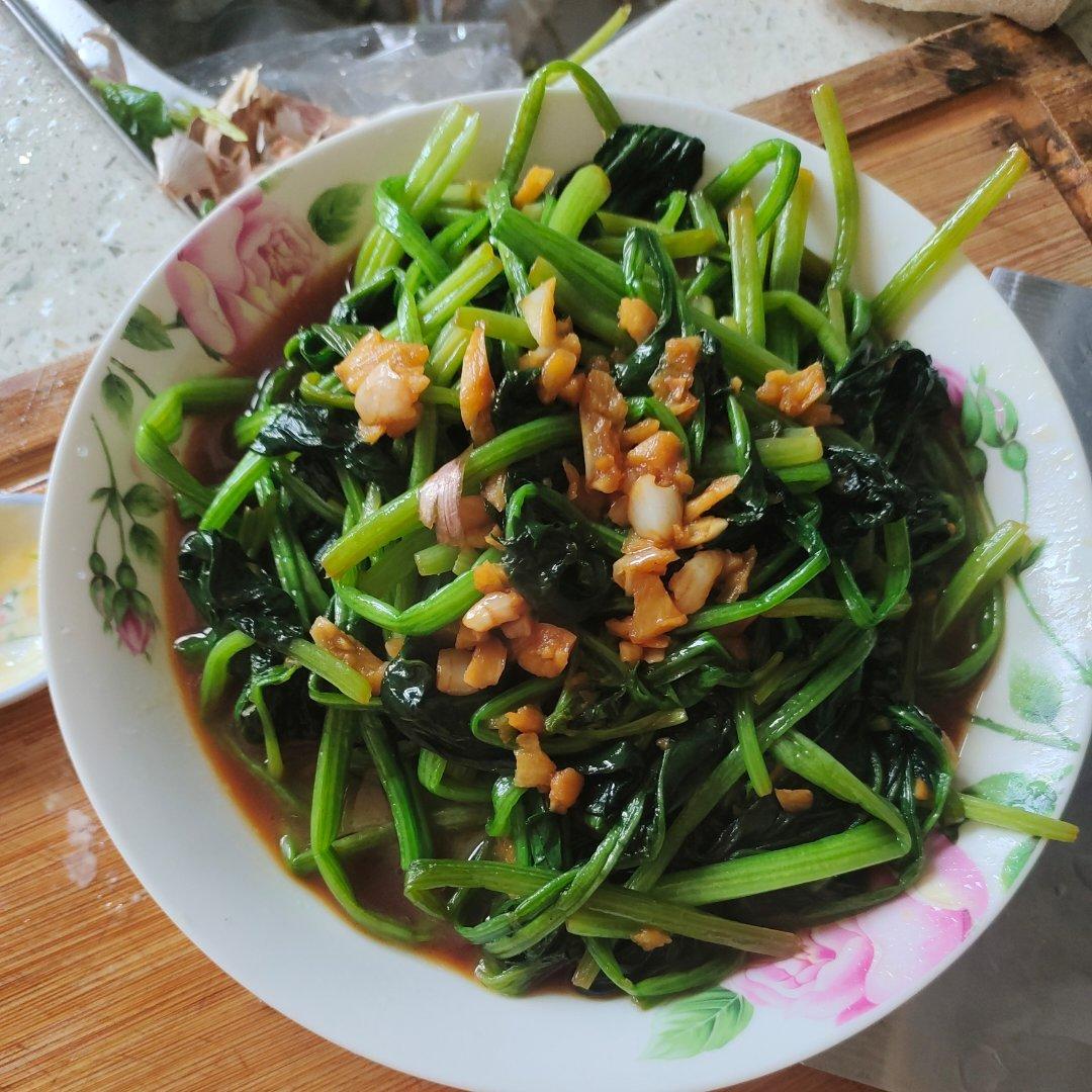 清炒菠菜