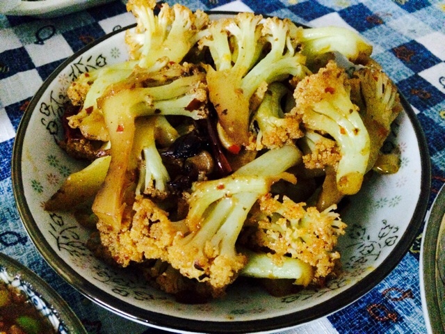 很“浪费”米饭的家常菜之一-------干锅菜花