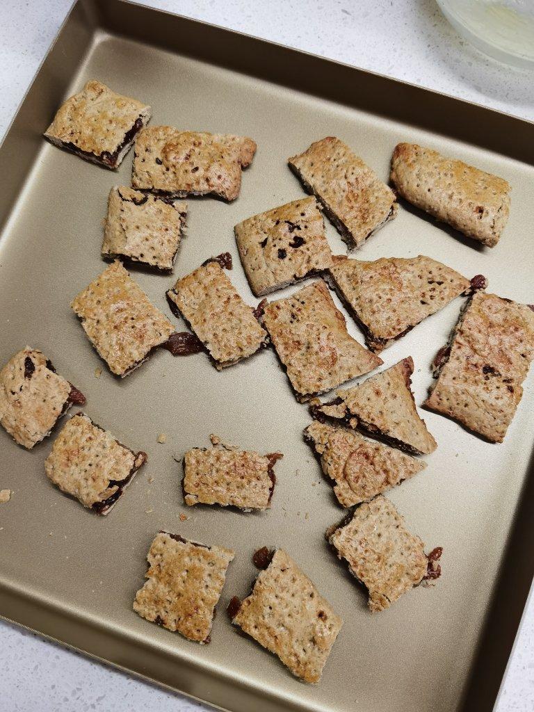葡萄干夹心饼干