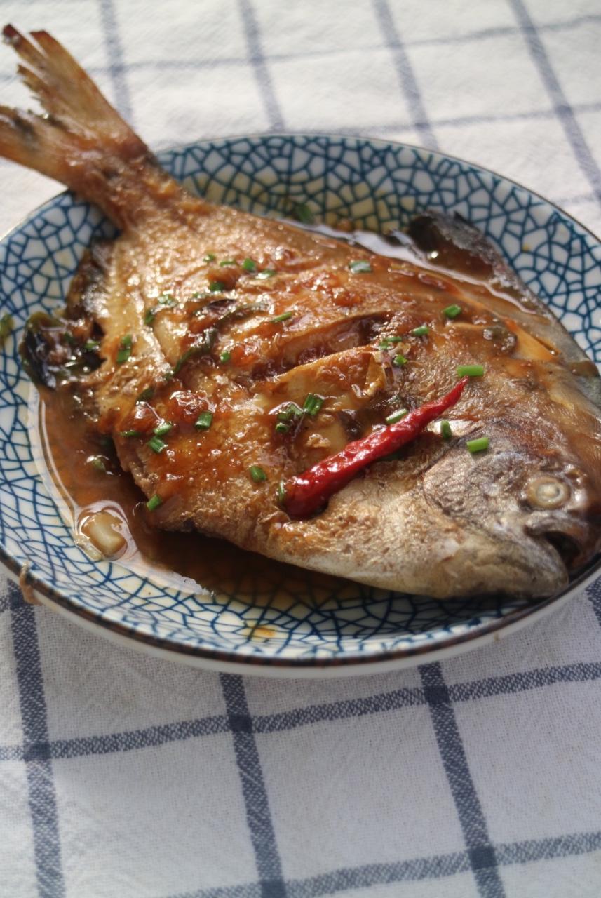 家常红烧鲳鱼