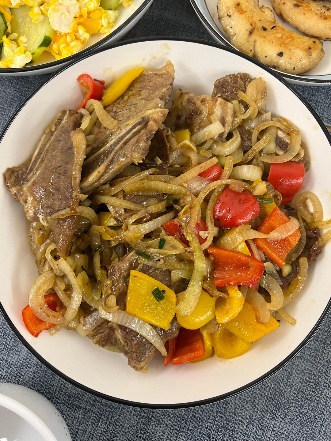 【香喷喷的】香煎牛仔骨