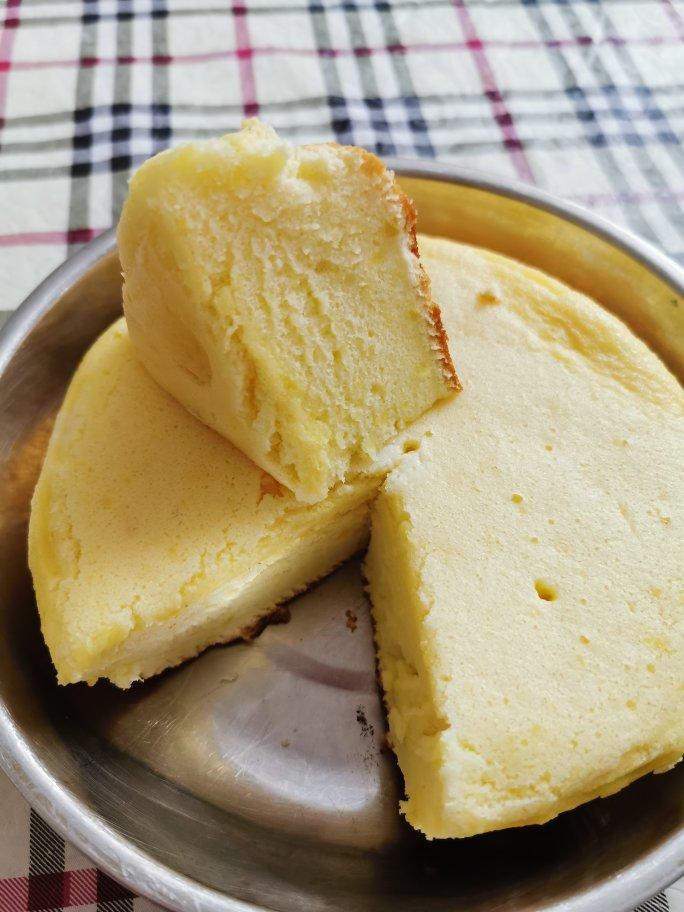 不用电子称只需要普通电饭锅做的电饭锅蛋糕