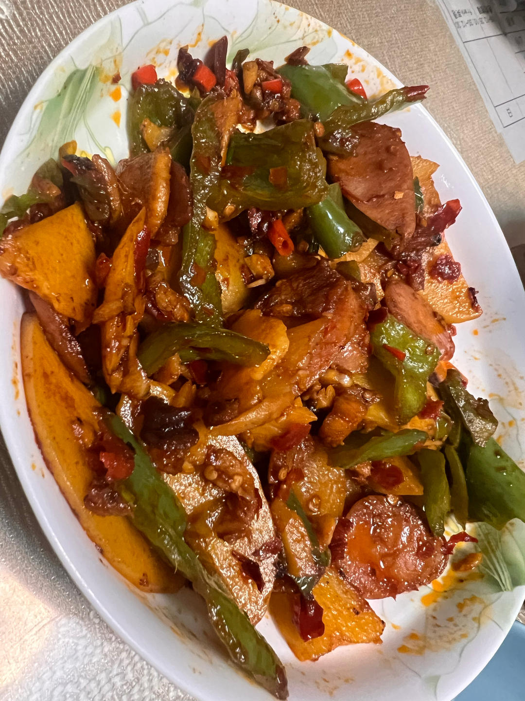 五花肉干煸土豆片