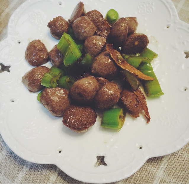 青椒炒肉丸