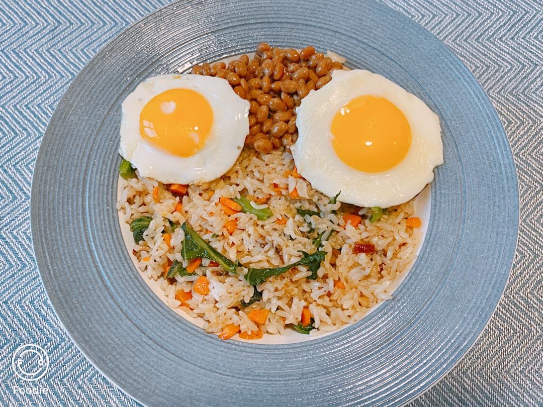 纳豆煎蛋盖饭