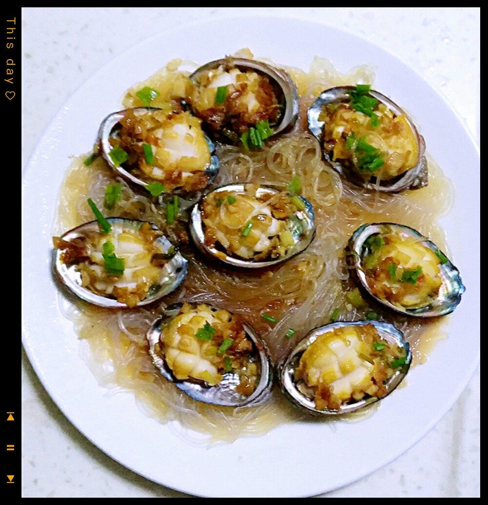 蒜蓉粉丝蒸鲍鱼