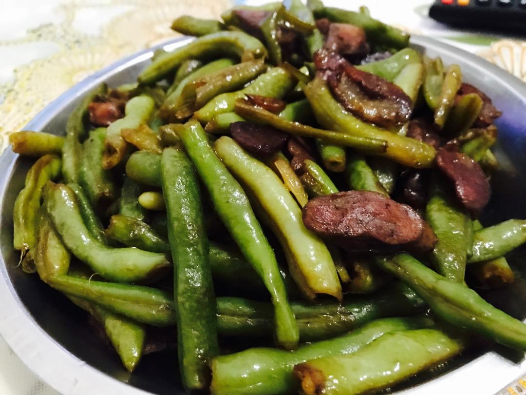 腊肠干煸四季豆