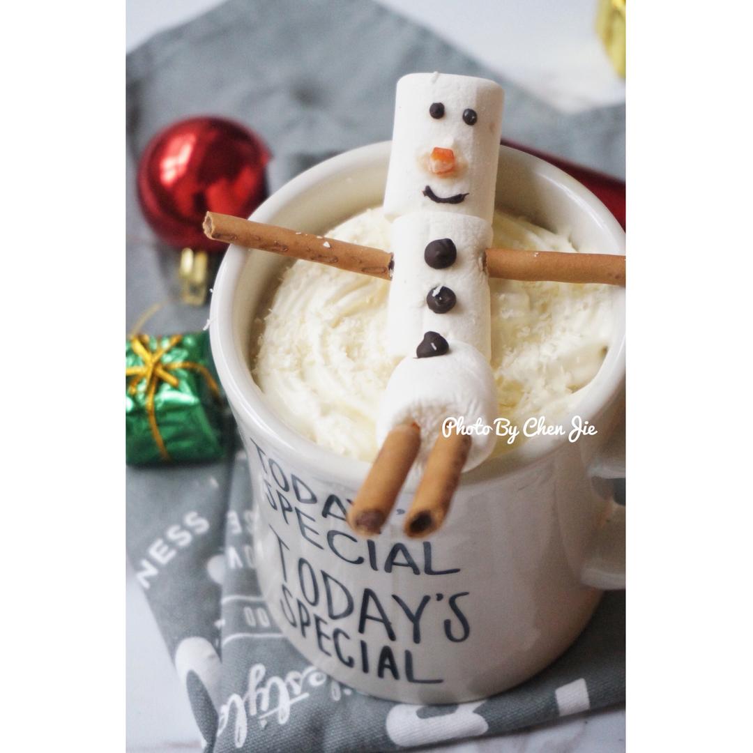 圣诞雪人漂浮热可可