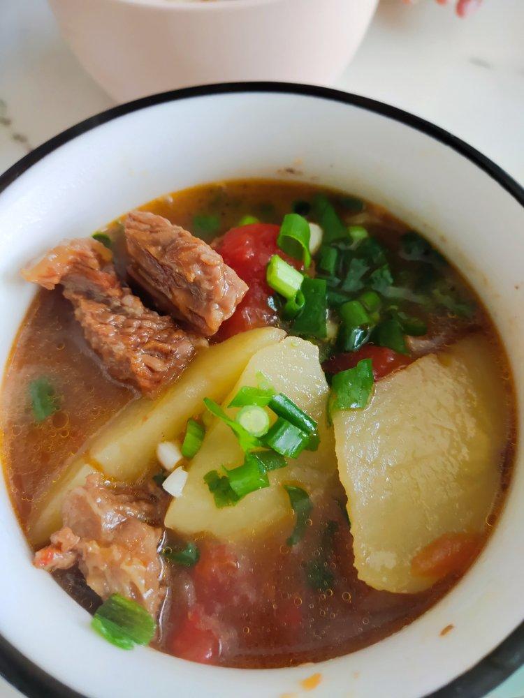 番茄土豆炖牛腩