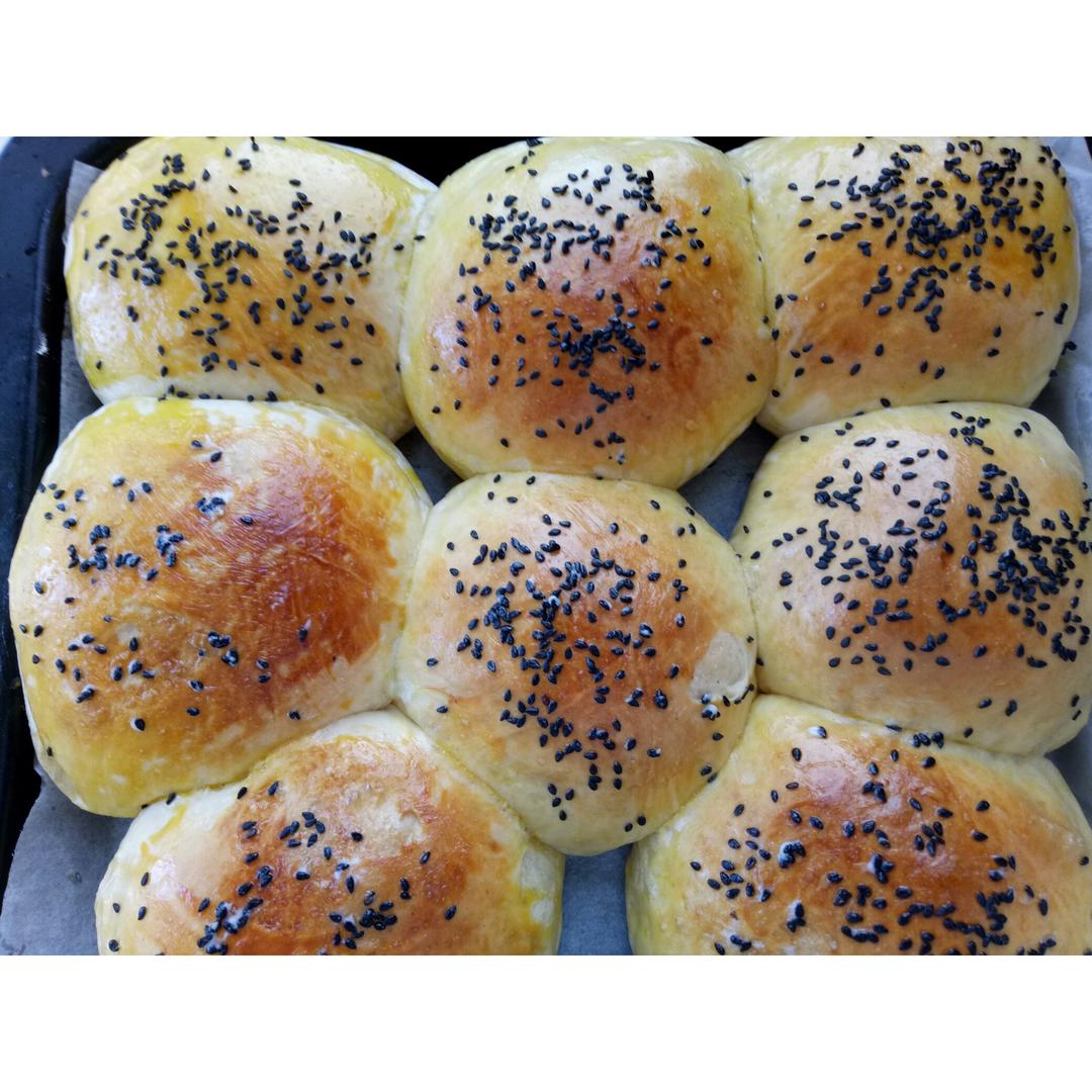 满满的幸福---椰蓉蜜豆小餐包