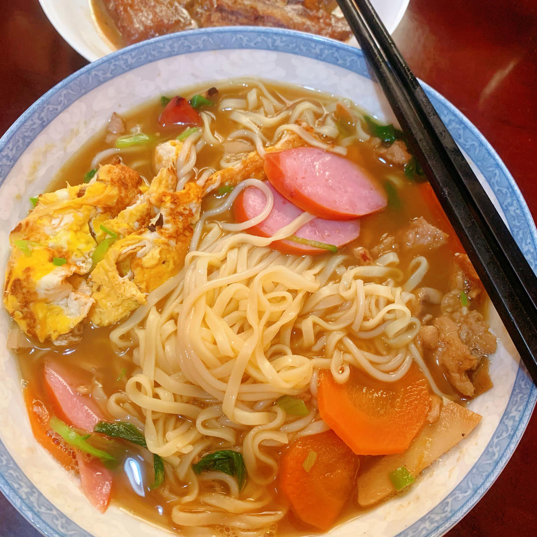 家常版麻辣米线