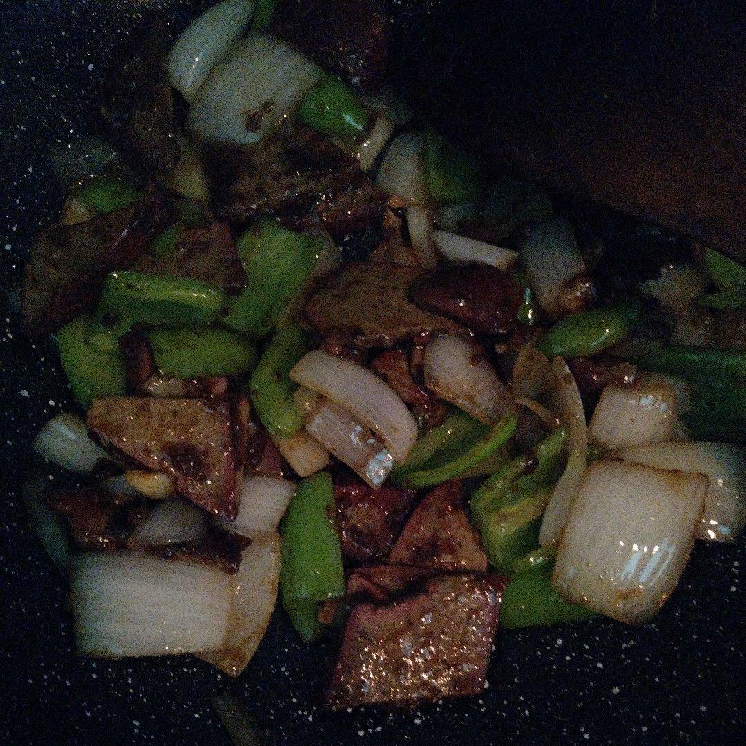 大葱爆炒猪肝