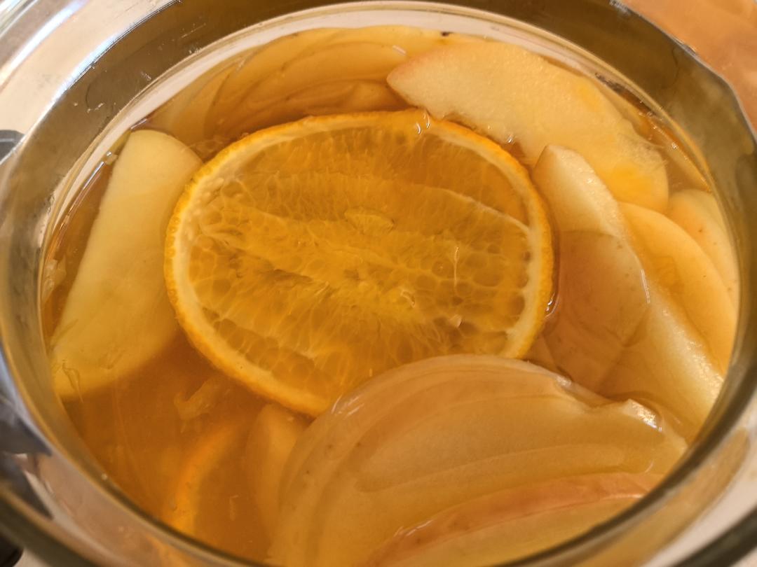 入冬的仪式感煮一壶苹果热橙茶